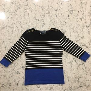 Karen Scott Women’s XS knit sweater!